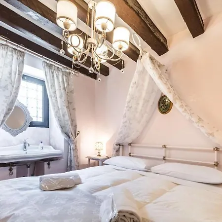 Lejlighed Residenza La Salute *